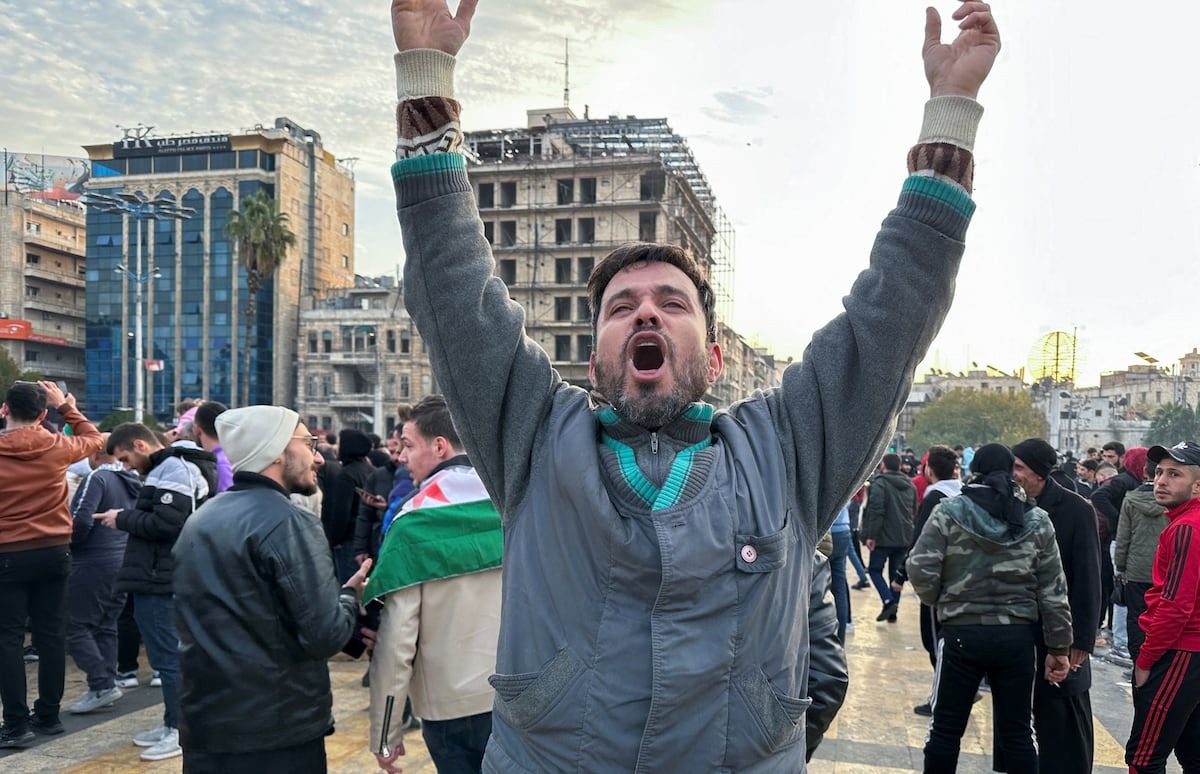 Voces desde la Siria liberada: “Tras 14 años de opresión y tortura, lo conseguimos”