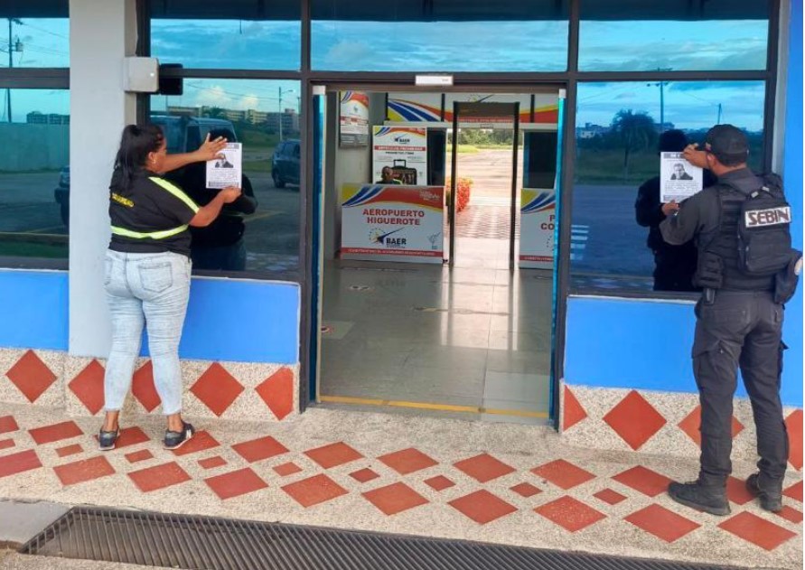 Régimen de Maduro publicó afiches de recompensa de Edmundo González en fronteras, alcabalas y aeropuertos (Fotos)