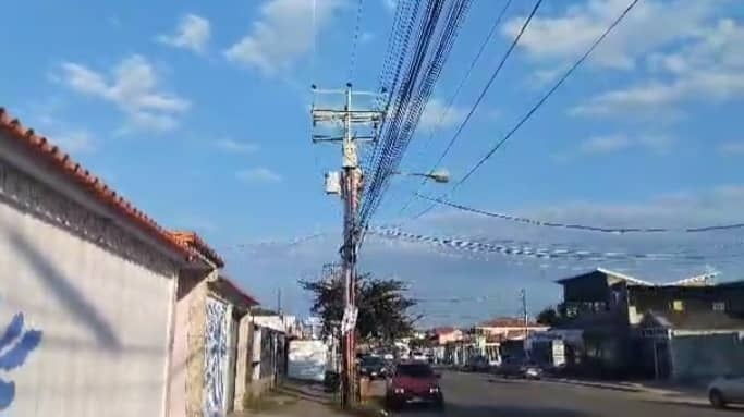 Un transformador quemado desde hace cuatro meses tiene sin luz 220 V a vecinos de Alto Barinas